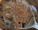 Gambar langkah 2 resipi Iced Coffee Latte.