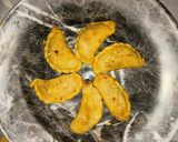 A picture of step 18 of Mawa Gujiya.
