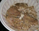A picture of step 3 of Tawa fried fish.