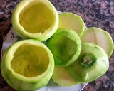 Foto del paso 1 de la receta: Zapallitos de tronco, rellenos con lomito ahumado..