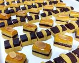Foto langkah ke 5 dari resep 14.2020.Choco Stick Almond Sandwich Cookies.