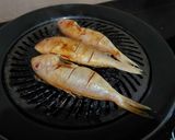 Foto langkah ke 3 dari resep Ikan panggang saus tiram tabur sambel dabu-dabu.
