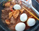 Foto langkah ke 3 dari resep Semur Ayam Telur Tahu.