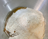 Foto del paso 1 de la receta: Pan integral esponjoso y súper fácil