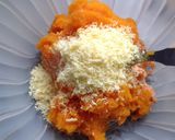 Foto del paso 2 de la receta: Raviolones caseros de salmón y calabaza