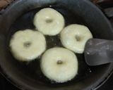 Foto langkah ke 6 dari resep Donat kentang menul.