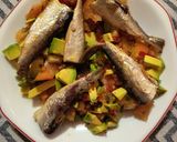 Foto del paso 3 de la receta: Ensalada de sardinillas y cilantro