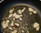 Foto del paso 6 de la receta: Lubina a la bilbaina