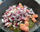 Une image de l'étape 8 de Tajine de poulet aux légumes et pruneaux.
