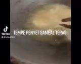 Foto langkah ke 1 dari resep Tempe penyet sambal terasi goreng.