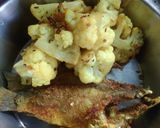 A picture of step 2 of Cauliflower with Vetki fish curry.