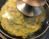 Foto del paso 6 de la receta: Tortilla de espárragos silvestres en bocadillo de focaccia