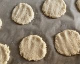 Une image de l'étape 3 de Biscuits vegans banane, coco et sésame.