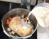Foto del paso 3 de la receta: Lomo de cerdo en leche