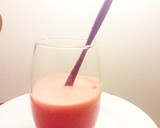 Foto del paso 5 de la receta: Jugo de naranja, frutillas y jengibre