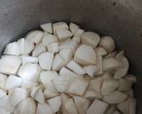 A picture of step 1 of Shaljam chicken.