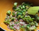 A picture of step 4 of Prawns manchurian.