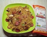 Foto langkah ke 4 dari resep 91. Bihun Goreng Sosis dan Ayam.
