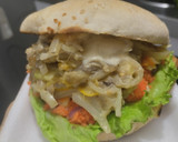 Foto del paso 14 de la receta: Sándwich con muchos vegetales y pollo🥙🥯🧅🍆🍗🥪