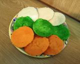 A picture of step 9 of Tricolour idlis.