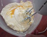 Foto langkah ke 2 dari resep Neapolitan Pumpkin Butter Cake.