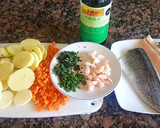 Foto del paso 1 de la receta: Trucha con tortitas de camarón y vegetales
