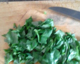 Foto del paso 2 de la receta: Huevos revueltos con mortadela y espinacas