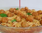 Pas rețetă Spaghete cu chifteluțe 10 fotografie