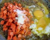 Gambar langkah 5 resipi Nasi Goreng Nenas bersama Daging Salai#phopbylinimohd#batch18.