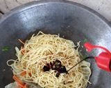 Foto langkah ke 4 dari resep Mie goreng kampung.