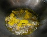 Foto langkah ke 3 dari resep Ayam goreng ungkep bumbu kuning.