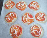 Foto del paso 3 de la receta: Mini pizzas de obleas