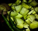 लौकी और चने की दाल(lauki aur chane ki daal recipe in hindi) रेसिपी चरण 2 फोटो