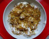 Gyümölcsös joghurt virágporral recept fázis 4 fotója