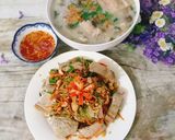 A picture of step 8 of Duck Congee with Duck Salad.