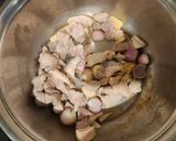 รูปขั้นตอนการทำที่ 2 ของ แกงอ่อมหมูสามชั้นคีโต