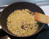 Foto del paso 1 de la receta: Carne con nata