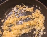 Foto langkah ke 1 dari resep Spaghetti Bolognese with Parmesan Cheese.