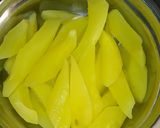 Foto del paso 1 de la receta: Ensalada de mamón verde (papaya)