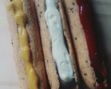 Foto del paso 3 de la receta: Salchichas envueltas en masa integral saborizada🌭😉