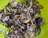 Foto langkah ke 2 dari resep Tumis Jantung Pisang Teri.