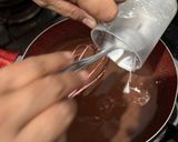Foto langkah ke 3 dari resep Chocolate Mousse Cake.