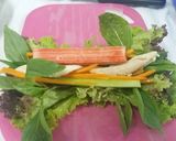 A picture of step 1 of Vietnamese Spring Rolls with Dipping Sauce.