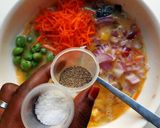 A picture of step 4 of Egg & fish masa.