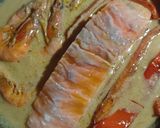 Foto del paso 3 de la receta: Salmón en salsa con camarones