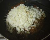 A picture of step 2 of Gobhi ke Parathe.