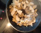 Une image de l'étape 3 de Galette et Cube de Poulet au Champignon.