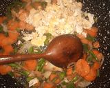A picture of step 4 of Egg Fried Rice.