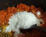 20 मिनिटात झटपट गाजर लाडू (gajar ladoo recipe in marathi) रेसिपी स्टेप 3 फोटो 
