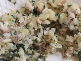 Albóndigas de bacalao y patata, con mahonesa de soja